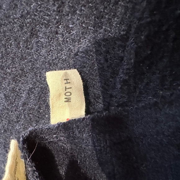 Moth Sweater Dress - Picture 4 of 7